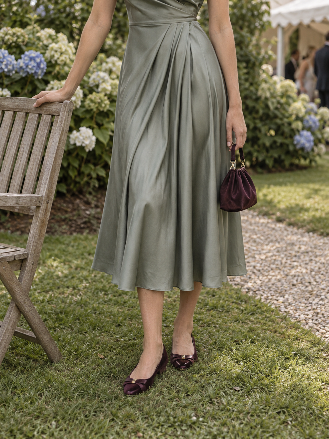 Cocktail wedding attire for a garden venue
